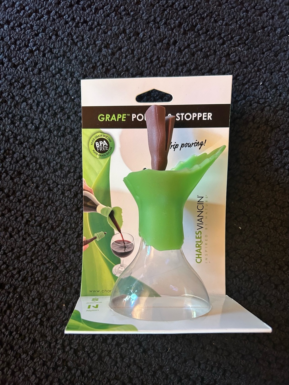 Green Grape 🍇 Pourer & Stopper / Silicone & Nylon